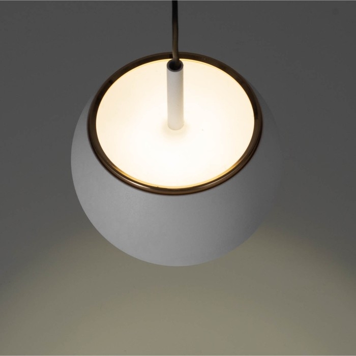 Светильник BayerLux Светильник BayerLux "Лона" 1хLED 12Вт белый 9,5х9,5х8-200 см