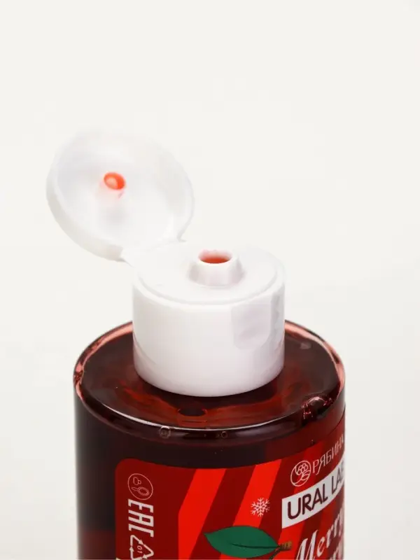 URAL LAB Winter Melody Набор в коробке дом Happy New Year, 3 геля для душа по 100 мл