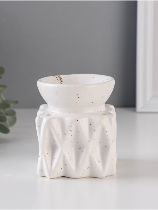 Аромалампа керамика Аромалампа керамика "Грани. Куб" белый с крапинками 8х8х9,5 см