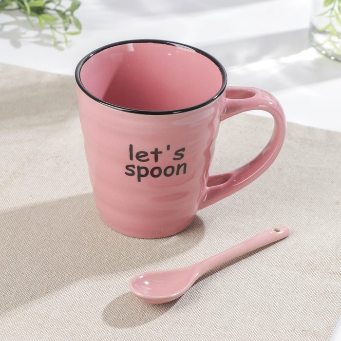 Кружка керамическая с ложкой Доляна «Ноель», 280 мл, цвет розовый Кружка керамическая с ложкой Доляна «Ноель», 280 мл, цвет розовый