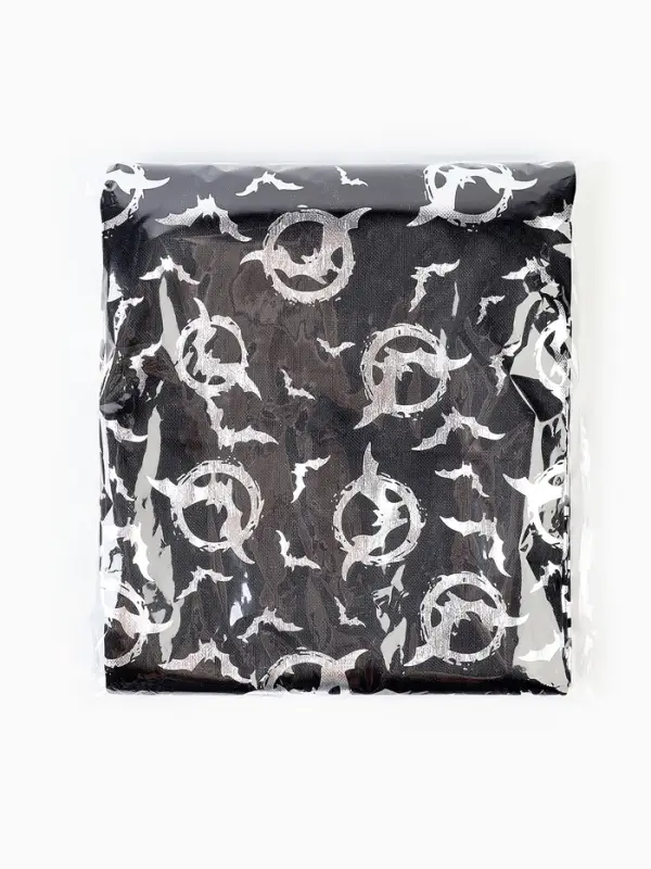 Скатерть на хеллоуин «Летучие мыши», серебро, 200 х 140 Скатерть на хеллоуин «Летучие мыши», серебро, 200 х 140