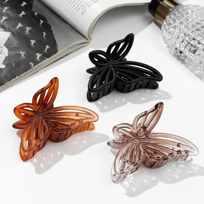 Крабик для волос «Глянец», бабочка полоски, 7 см, МИКС Крабик для волос «Глянец», бабочка полоски, 7 см, МИКС