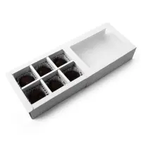 Коробка для 6 конфет с окном, белая, 13.7&times;9.85&times;3.85 см