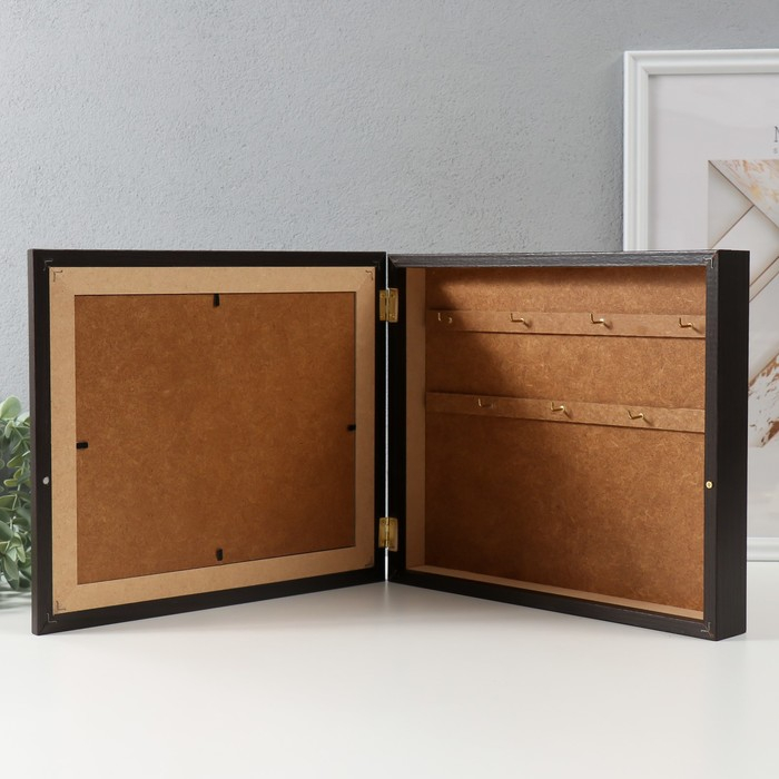 Ключница Ключница "Казанский собор" венге 26х31 см