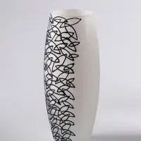 Ваза &laquo;Сфера&raquo;, листочки, h=26 см, стекло, белая