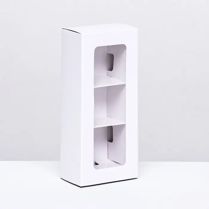 Упаковка с обечайкой для 3 конфет, с окном, белый 13×5×3.3 см
