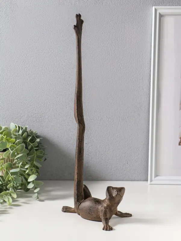 Сувенир чугун держатель для бумажных полотенец "Лягуха" 13,5х15х42 см