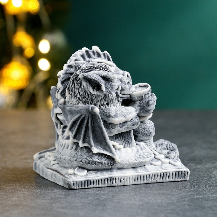 Сувенир Сувенир "Змей-Горыныч в кресле" 8см