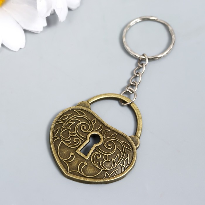 Брелок для ключей на кольце «Сердце-замочек», металл, 4.2×3.5 см, МИКС Брелок для ключей на кольце «Сердце-замочек», металл, 4.2×3.5 см, МИКС