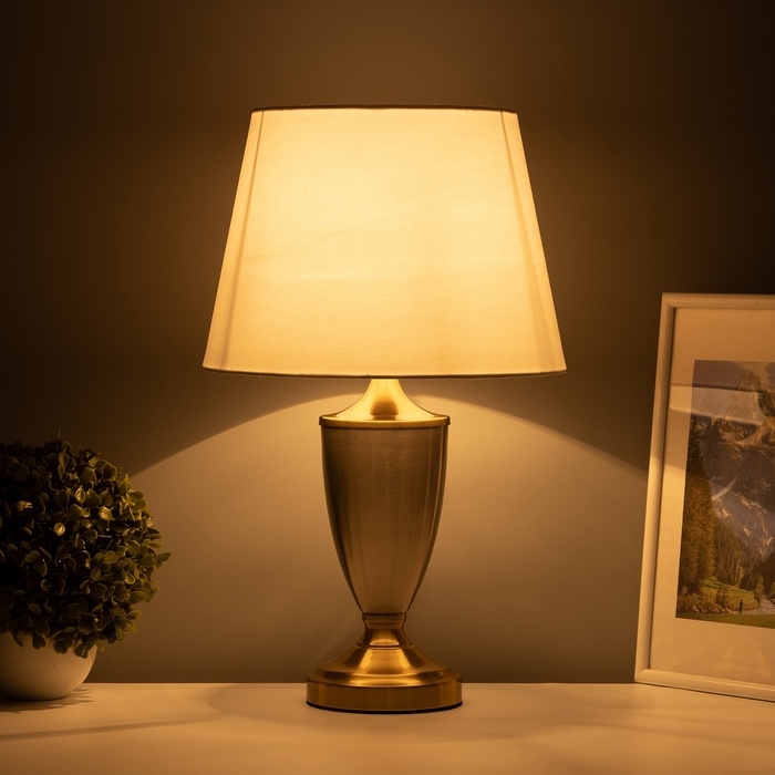 Настольная лампа с абажуром RISALUX «Лори», Е27, 40 Вт, латунь, 28×28×45.5 см Настольная лампа с абажуром RISALUX «Лори», Е27, 40 Вт, латунь, 28×28×45.5 см