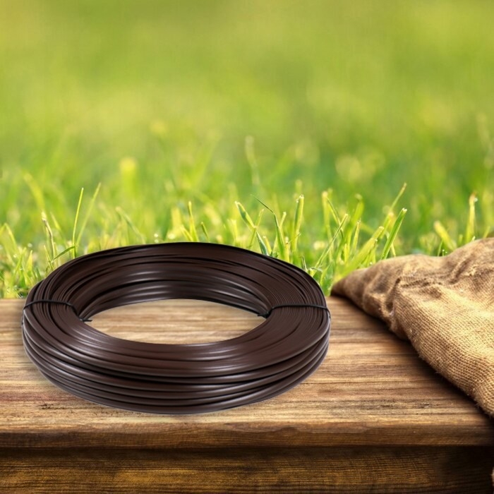 Ротанг искусственный гладкий 7 мм 100 м полутрубка (венге) Ротанг искусственный гладкий 7 мм 100 м полутрубка (венге)