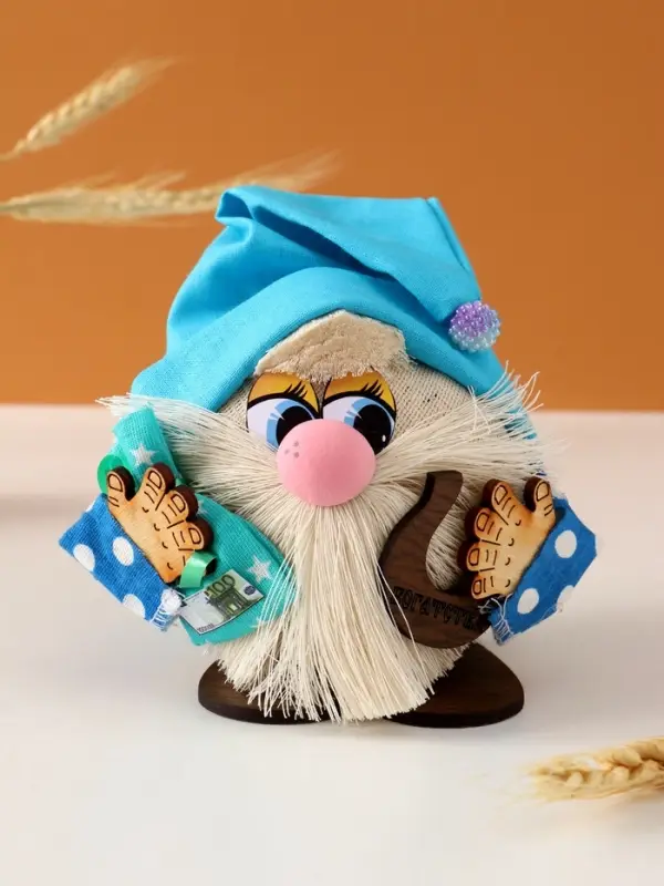 Оберег-домовой Оберег-домовой "Везунчик с бусиной", 9х9/13 см