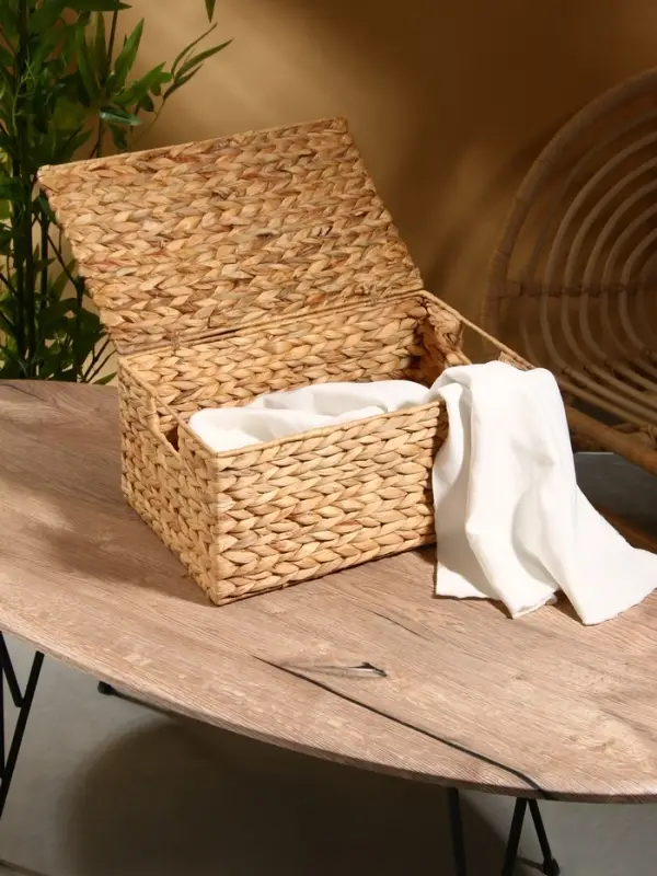 Корзинка прямоугольная с крышкой, 40×25×18 см, водный гиацинт Корзинка прямоугольная с крышкой, 40×25×18 см, водный гиацинт