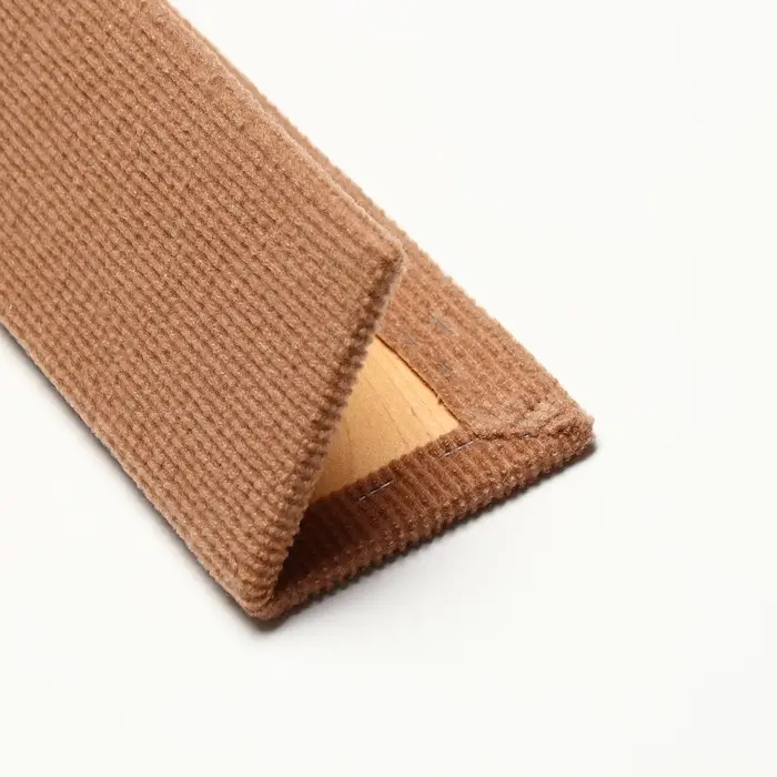 Когтеточка с пропиткой, 55&times;20 см, угловая, без меха, бежевая