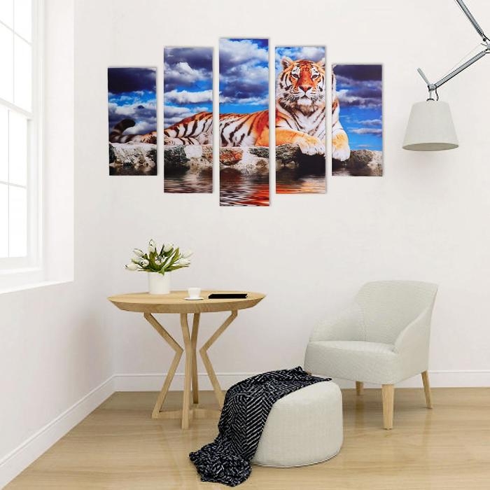 Картина модульная на подрамнике  Картина модульная на подрамнике "Тигр" 115х80 см (80х23; 2-70х23; 2-53х23)