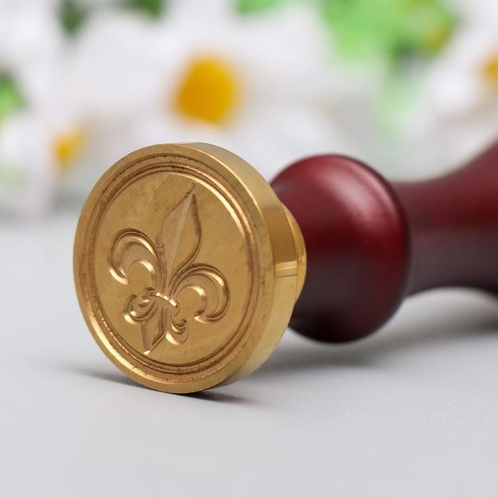 Печать для сургуча с деревянной ручкой Печать для сургуча с деревянной ручкой "Геральдическая лилия" 9х2,5х2,5 см