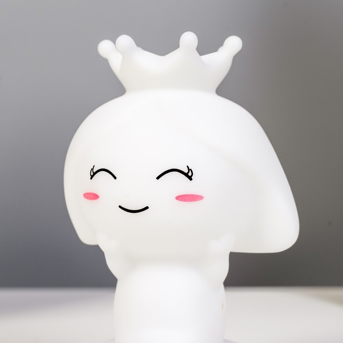 Ночник Ночник "Русалочка" LED от батареек белый 7х7,5х13 см RISALUX