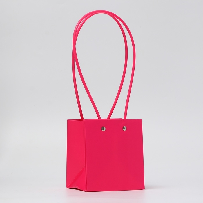 Сумка для цветов, квадратная, малиновая, влагостойкая, 13х12х12 см Сумка для цветов, квадратная, малиновая, влагостойкая, 13х12х12 см