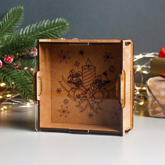 Новогодняя копилка с акрилом  Новогодняя копилка с акрилом "Праздник" 12х12х4 см