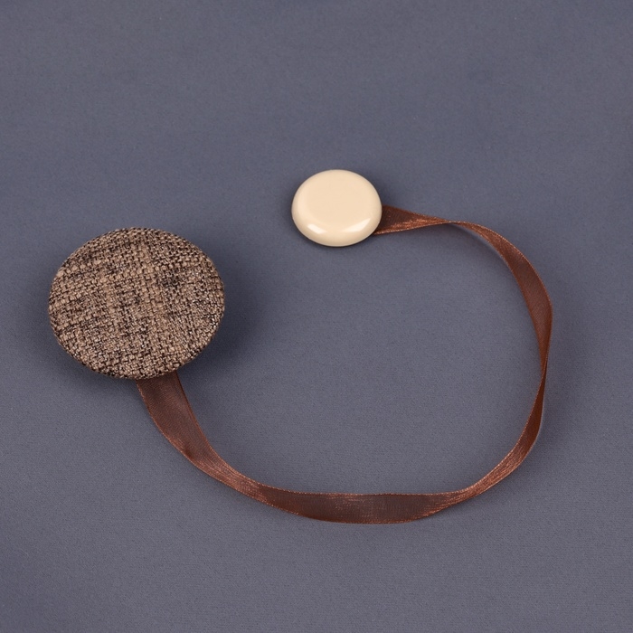 Подхват для штор «Круг», d = 5 см, цвет коричневый Подхват для штор «Круг», d = 5 см, цвет коричневый