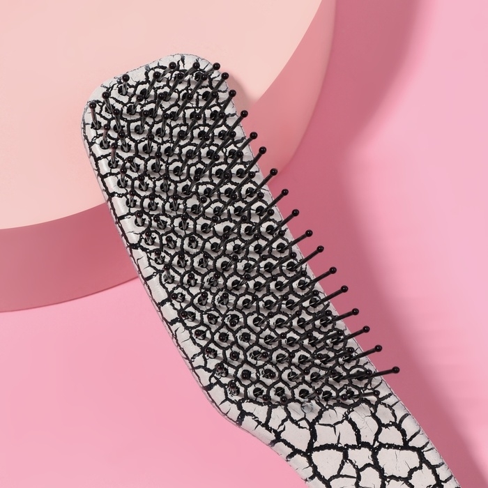 Расчёска массажная, 14,5 &times; 3 см, цвет белый