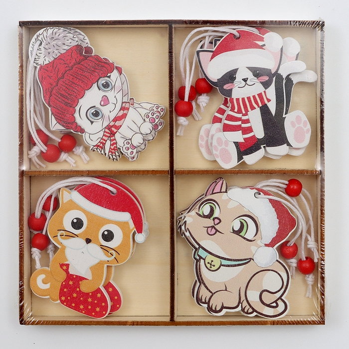 Набор подвесок в деревянной подарочной упаковке 12 шт.13x13x2 см Набор подвесок в деревянной подарочной упаковке 12 шт.13x13x2 см