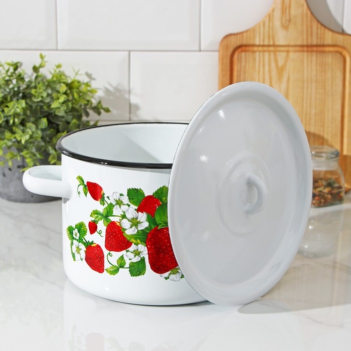 Кастрюля эмалированная цилиндрическая «Клубничная поляна», 4,5 л Кастрюля эмалированная цилиндрическая «Клубничная поляна», 4,5 л