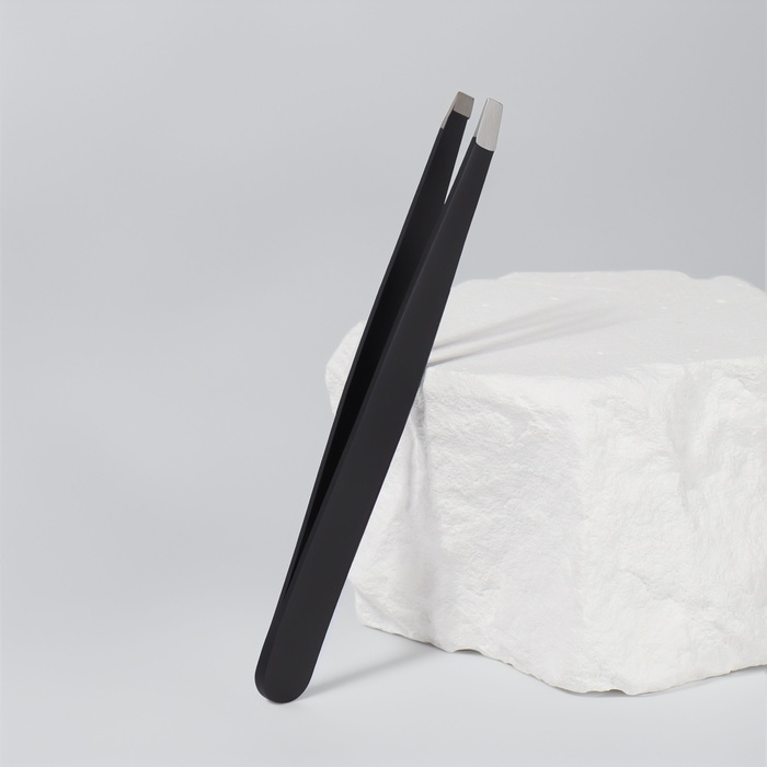 Пинцет прямой, широкий, 9,5 см, цвет чёрный Пинцет прямой, широкий, 9,5 см, цвет чёрный