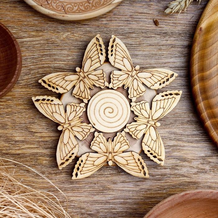 Подставка под горячее «Бабочки», D=11 см, можжевельник Подставка под горячее «Бабочки», D=11 см, можжевельник