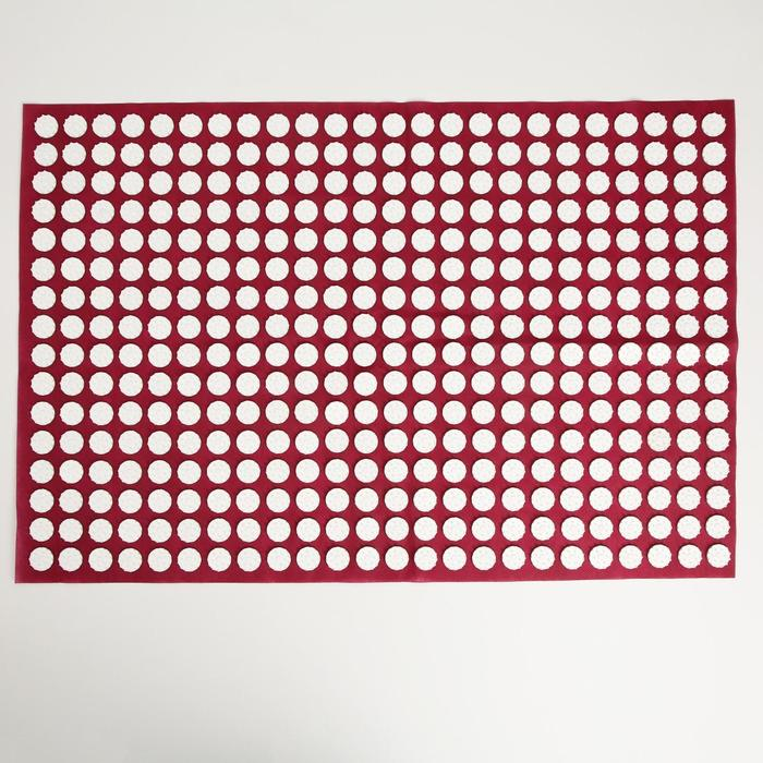 Аппликатор Кузнецова, 384 колючки, спанбонд, красный, 50x75 см. Аппликатор Кузнецова, 384 колючки, спанбонд, красный, 50x75 см.