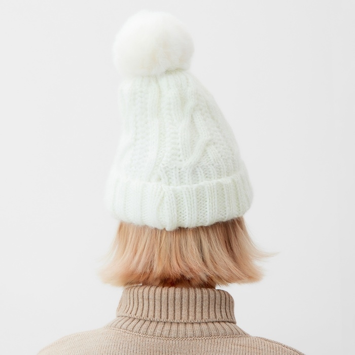 Шапка женская MINAKU, цвет молочный, р-р 56-58