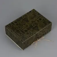 Подарочная коробка сборная с окном «Мужская», 16.5×11, 5×5 см Подарочная коробка сборная с окном «Мужская», 16.5×11, 5×5 см