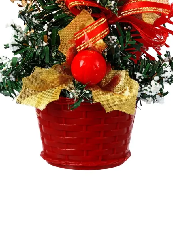 Искусственная ёлка настольная &laquo;Зимнее волшебство. Новогодний восторг&raquo;, 20 см, красные банты, ветки ПВХ отгибаются