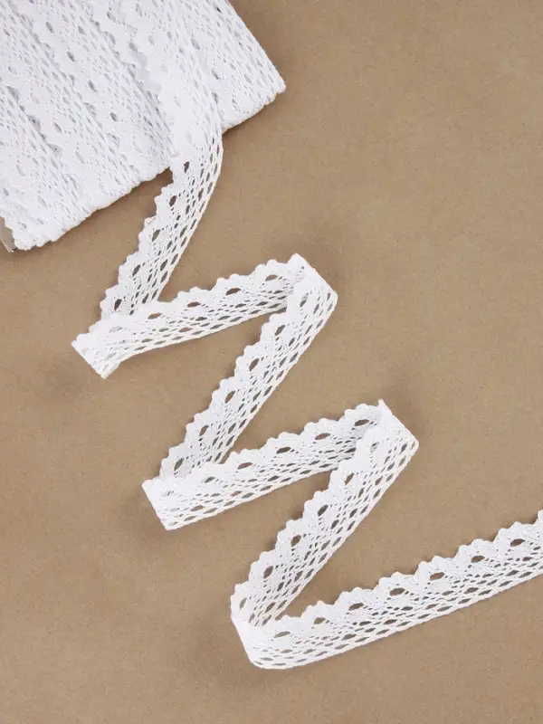 Кружево вязаное, 25 мм, 15&plusmn;1 м, белое