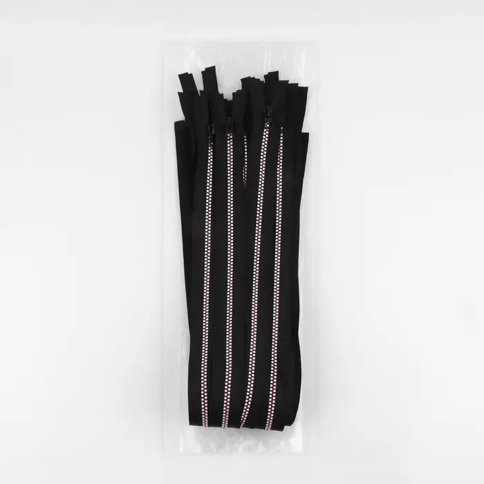 Молния «Трактор», №5, разъёмная, замок автомат, 70 см, чёрная, белая, красная Молния «Трактор», №5, разъёмная, замок автомат, 70 см, чёрная, белая, красная