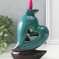 Подставка для благовоний TAKE IT EASY &laquo;Сердце&raquo;, набор благовоний конусы, стелющийся дым, зелёное, 13&times;9&times;16 см
