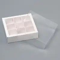 Коробка для 9 конфет, 13.7&times;13.7&times;3.5 см