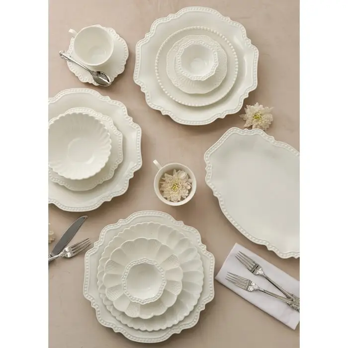 Блюдце фарфоровое Magistro «Сюита», d=15.6 см, цвет белый Блюдце фарфоровое Magistro «Сюита», d=15.6 см, цвет белый