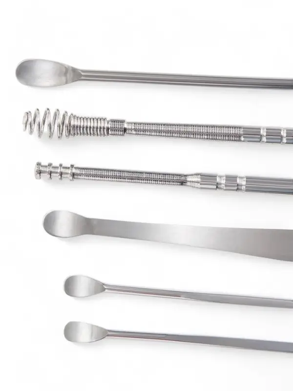 Набор для чистки ушей: кожаный чехол + 6 предметов