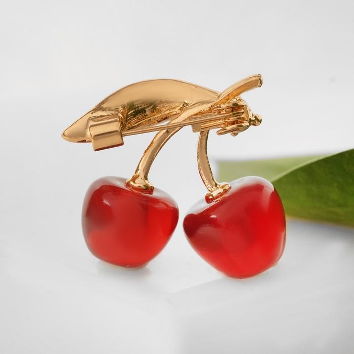 Брошь «Вишни» наливные, цвет красно-белый в золоте Брошь «Вишни» наливные, цвет красно-белый в золоте