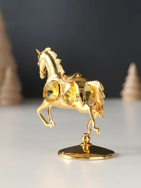 Сувенир Лошадка маленькая с 4-мя желтыми хрусталиками на подставке, 6,5х4х8,5 см. Сувенир Лошадка маленькая с 4-мя желтыми хрусталиками на подставке, 6,5х4х8,5 см.