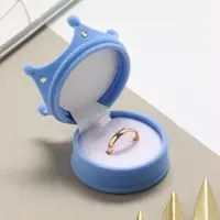 Футляр под серьги, кулон, кольцо &laquo;Корона&raquo;, бархатный, 5.5&times;5.5&times;4.5 см, голубой