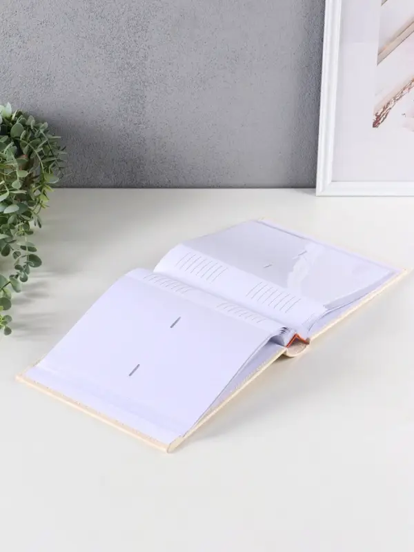 Фотоальбом на 200 фото 10х15 см "Бежевый" бумажные листы, замшевый 5х22,5х223см