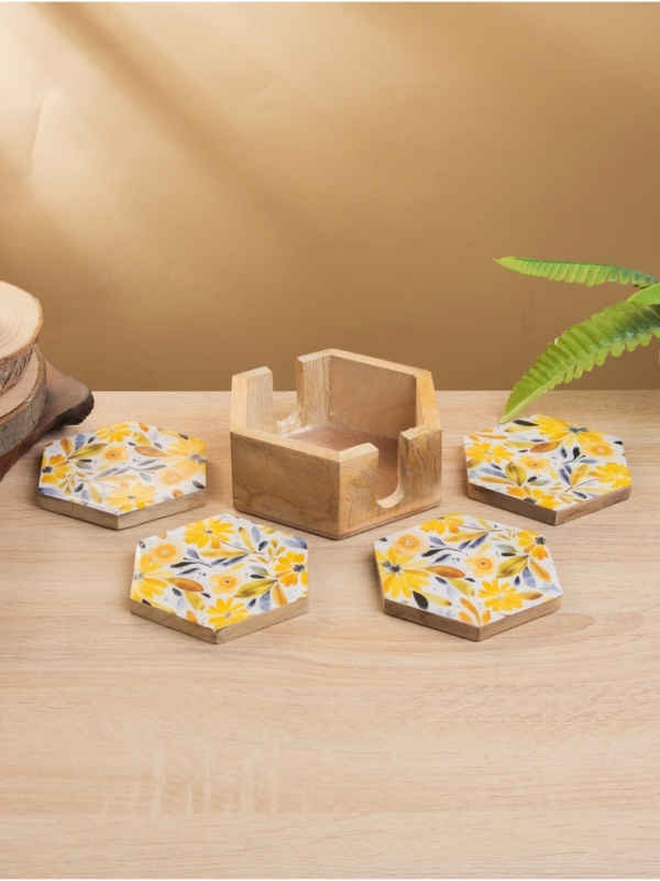 Подставка под горячее «Желтые и синие цветы», набор 4 шт., 15×13×5 см, дерево манго Подставка под горячее «Желтые и синие цветы», набор 4 шт., 15×13×5 см, дерево манго