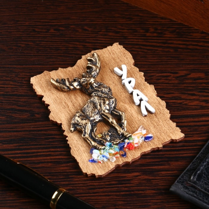 Магнит Магнит "Олень северный", дерево, гипс, 7х9 см