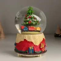 Снежный шар новогодний стеклянный &laquo;Ёлочка и мишка&raquo;, музыкальный, световой, снег кружится, 10.5&times;10.5&times;14 см