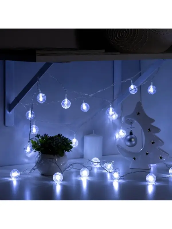 Гирлянда &laquo;Нить&raquo; 5 м с насадками &laquo;Футбольный мяч&raquo;, IP20, прозрачная нить, 20 LED, свечение белое, 8 режимов, 220 В