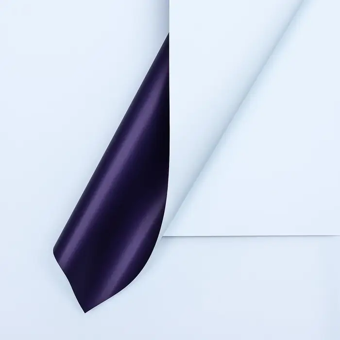 Пленка для цветов матовая, небесно голубой - фиолетовый, 56×57 см Пленка для цветов матовая, небесно голубой - фиолетовый, 56×57 см