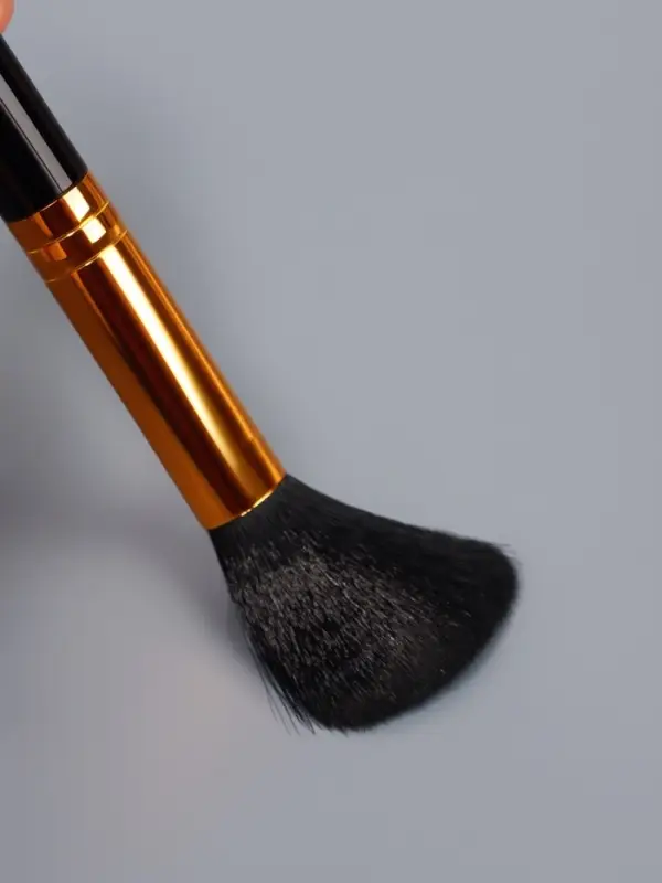 Набор кистей для макияжа SMOKY, 7 шт., чехол на молнии, чёрный