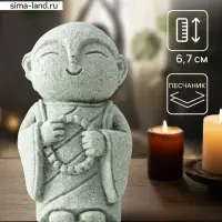 Фигурка песчаник &laquo;Маленький монах с чётками&raquo;, 3&times;4.2&times;6.7 см